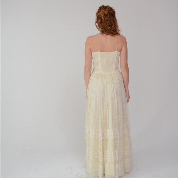 Vintage 1950s Cream Lace Wedding Dress - Picture 7 of 7